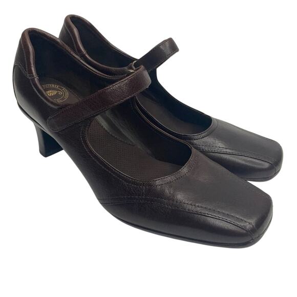 Nurture Brown Leather Mary Jane Shoes Size 9.5M - Picture 1 of 10